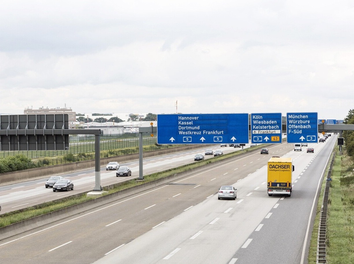 Dachser_Frankfurt_airport_Road Logisticsx
